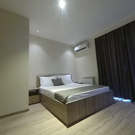Nino Hotel