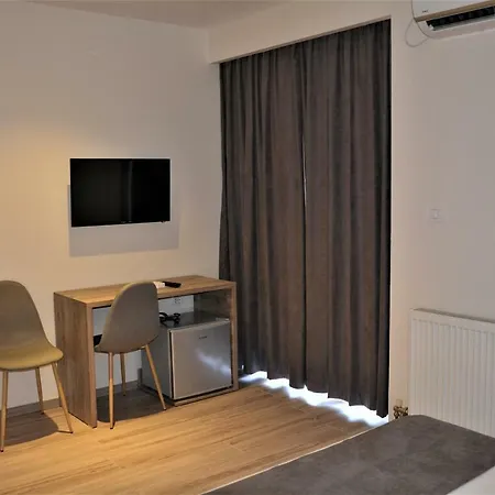Nino Hotel