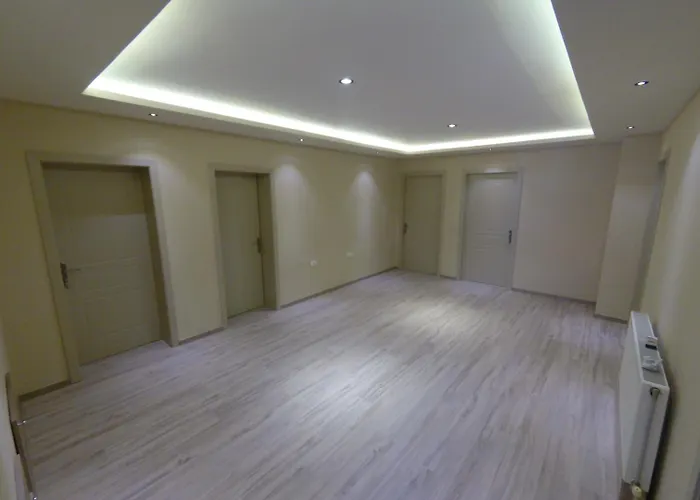 Nino Hotel