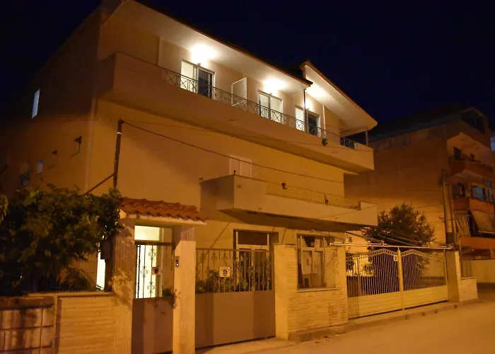 Nino Hotel