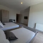 Hotel Nino