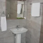 Nino Hotel