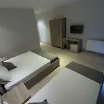 Hotel Nino