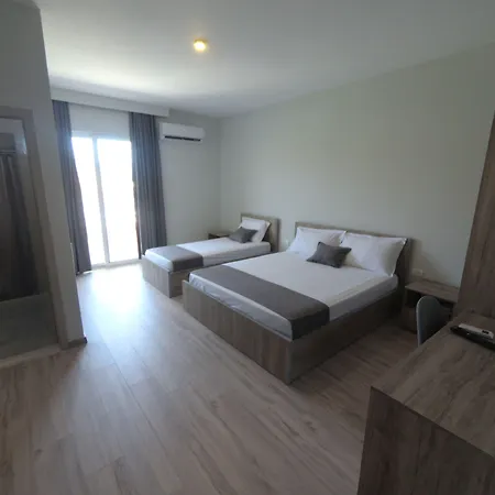Nino Hotel